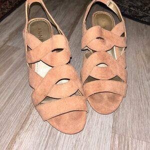 Women's Light Pink Wedges